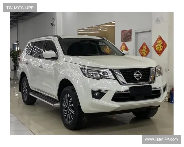 PK坦克300，实拍新款日产途达，车长4.9米，硬朗霸气，2.3T+四驱